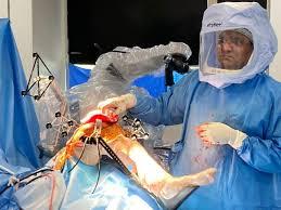 ORTHOPEDIC SURGERY (HIP AND KNEE)
